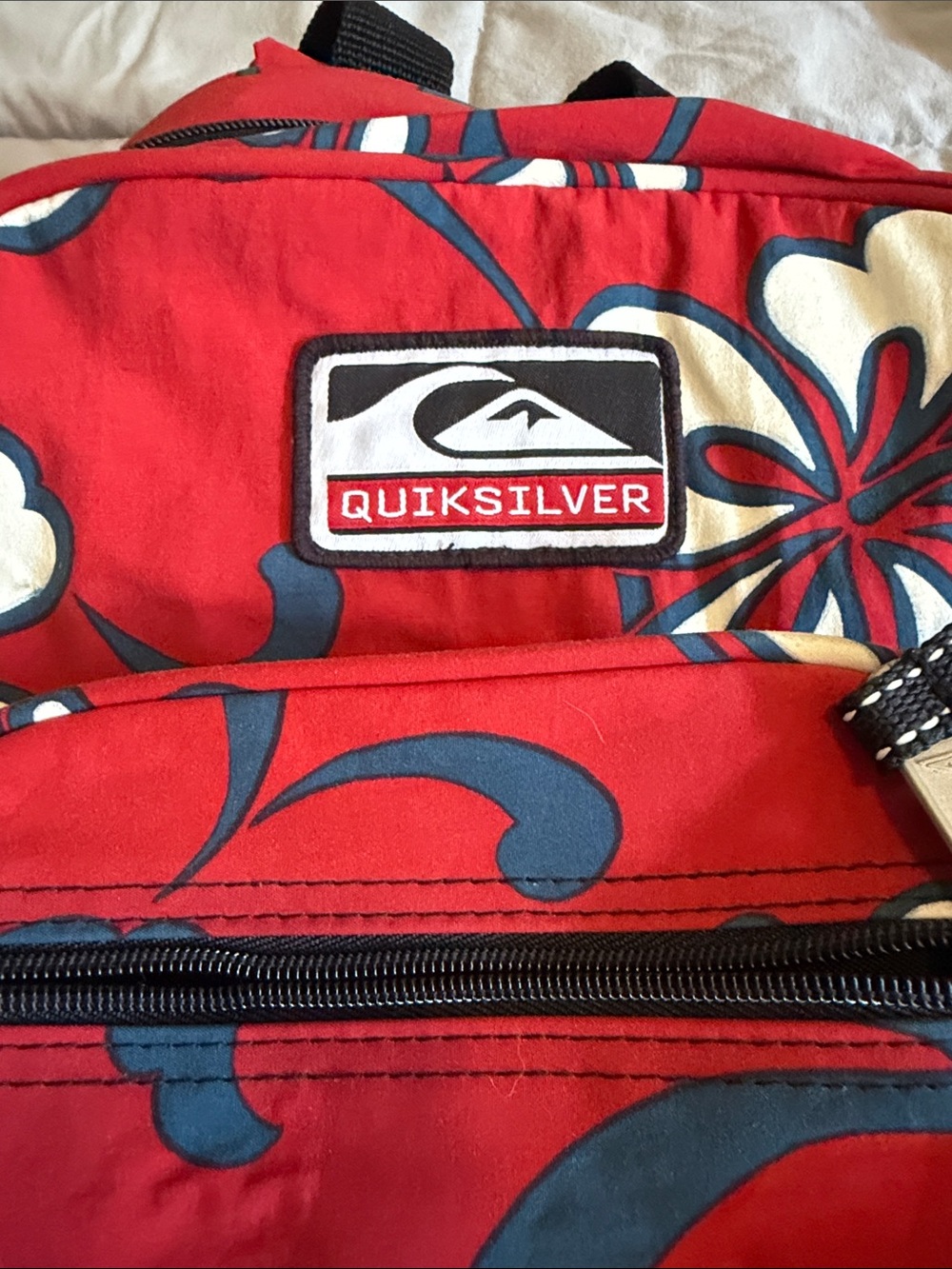 Quiksilver Red Floral Surf-Inspired Backpack - Picture 2 of 7